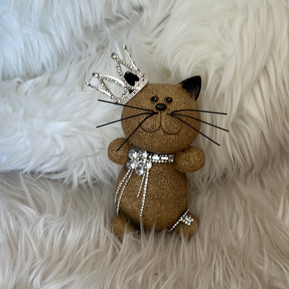 CAT STATUE=MAGICAL PRINCESS CAT STATUE.  New, hand crafted